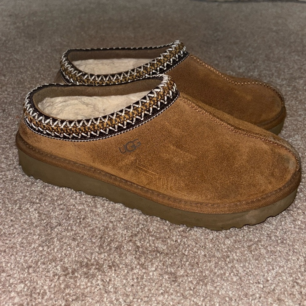 UGG tazman